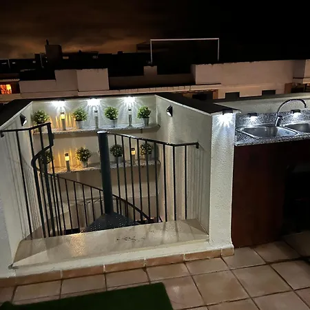 Playa Atico Duplex Vistas Al Mar Y Montana Wifi,piscina A شقة المنارة