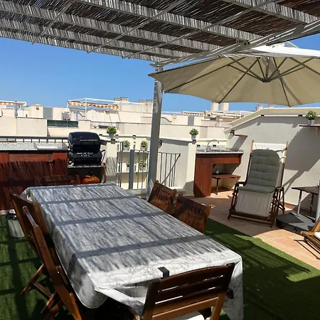 شقة Playa Atico Duplex Vistas Al Mar Y Montana Wifi,piscina A *